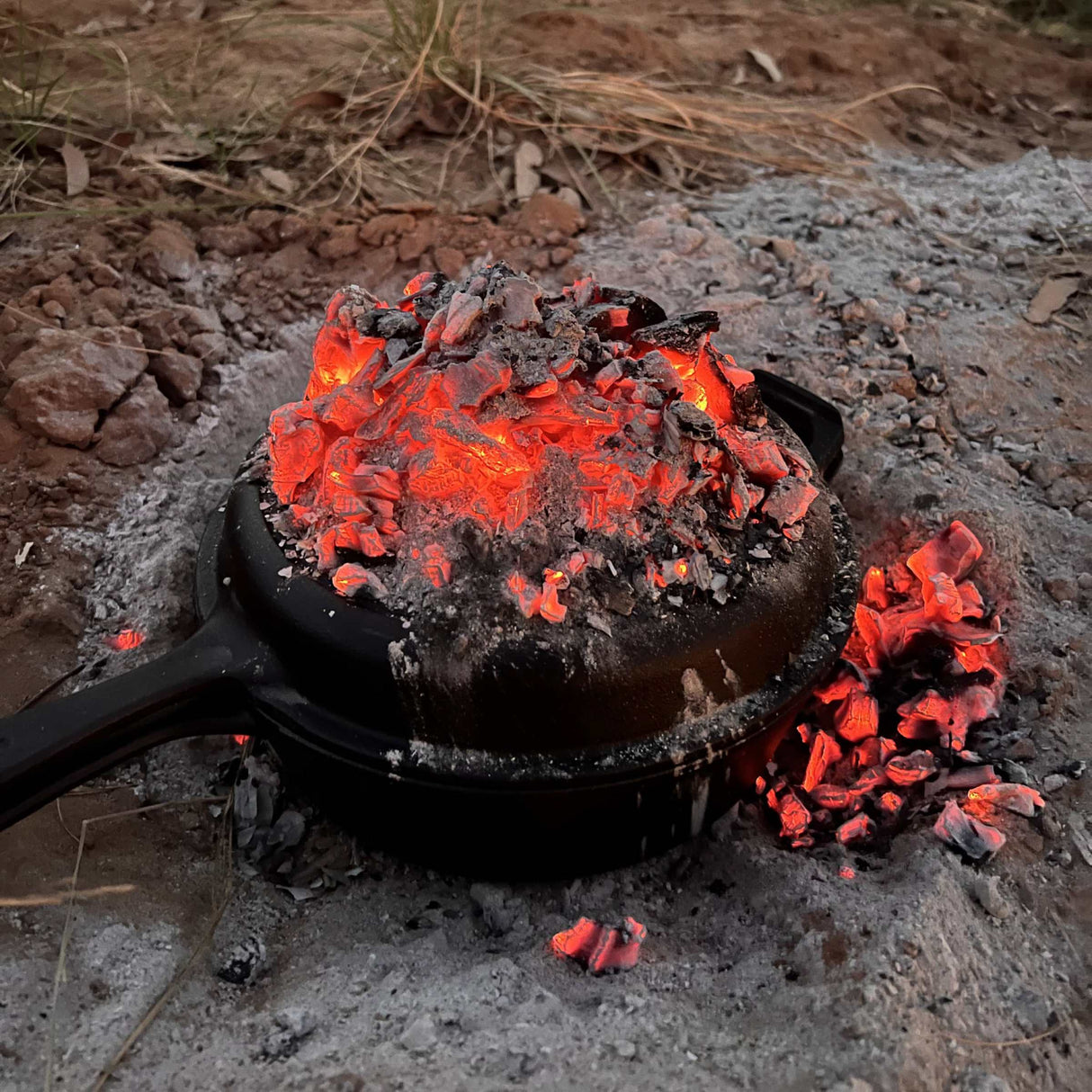 undefined Wildtrak Cast Iron Combo Cooker 26 x 8cm undefined - Image 4