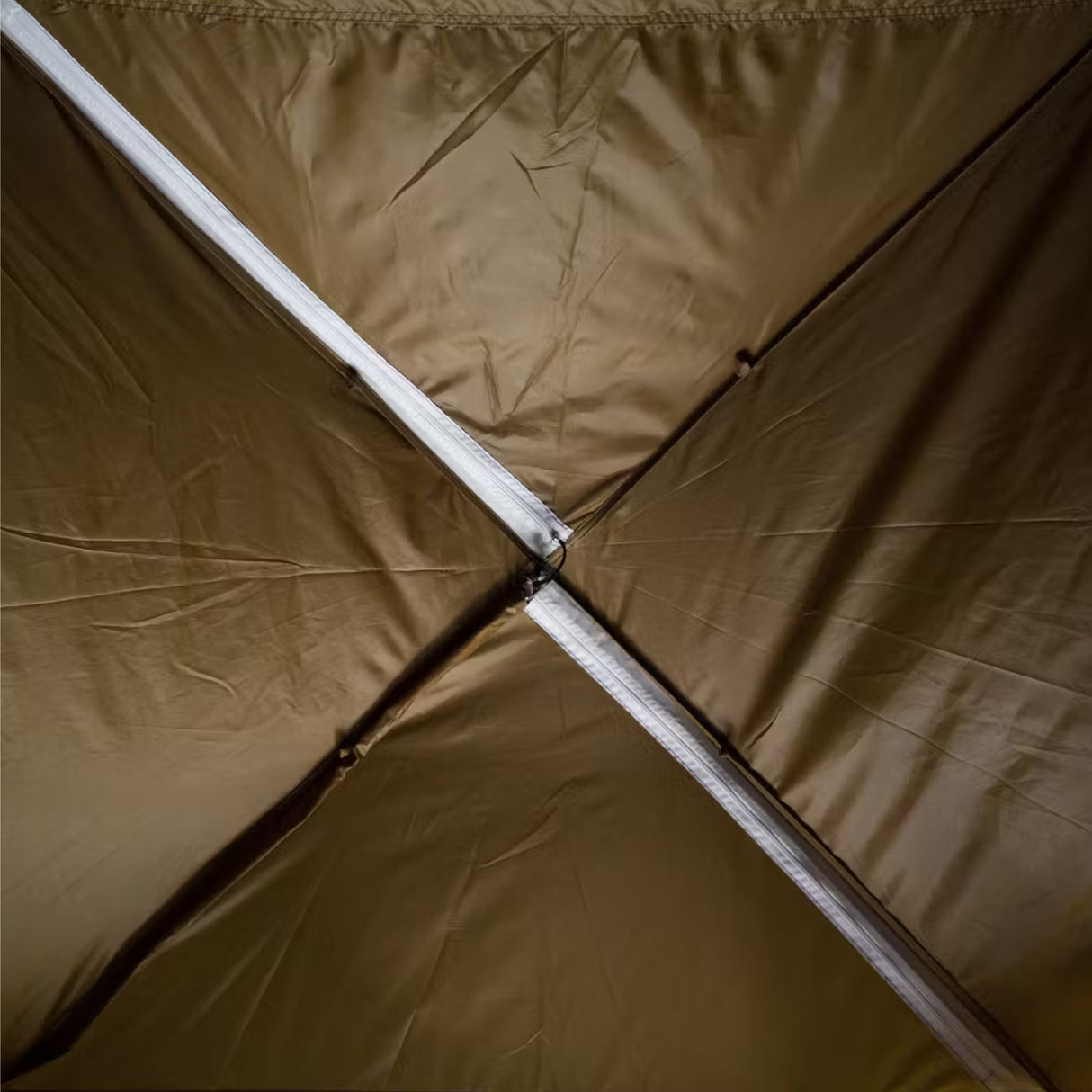 Instant Up Northstar 4 Person Dark Room With Lighting