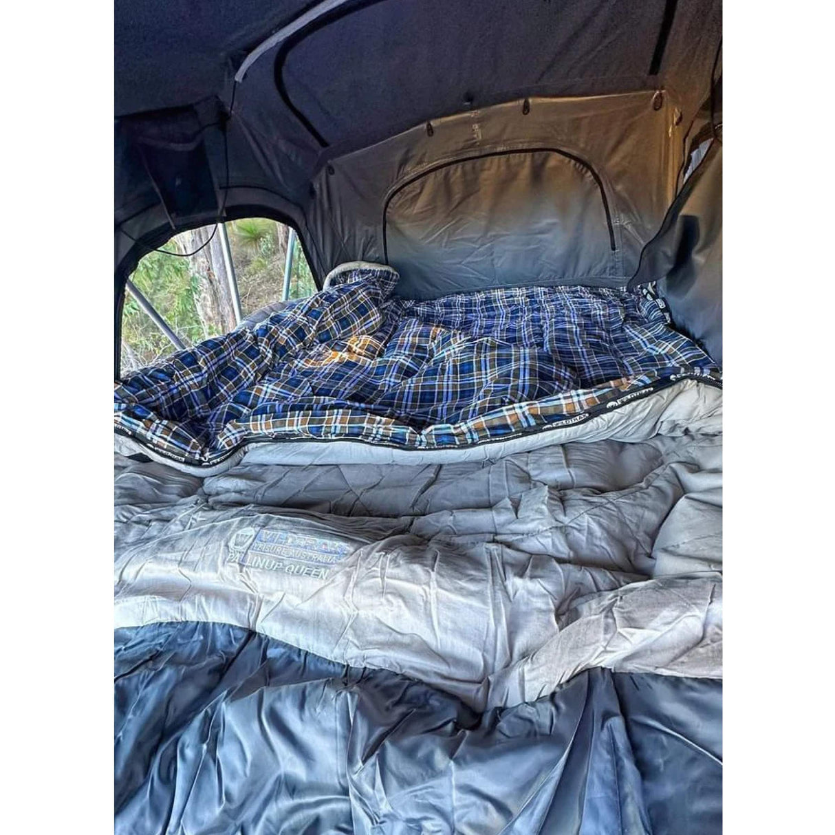 WILDTRAK Wildtrak Pallinup Queen Comfort Sleeping Bag 0-5°C Grey - Image 2