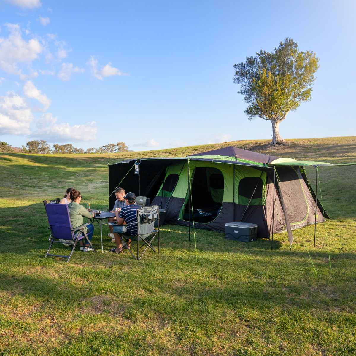 Instant Up 10 Person Excursion Darkroom Tent