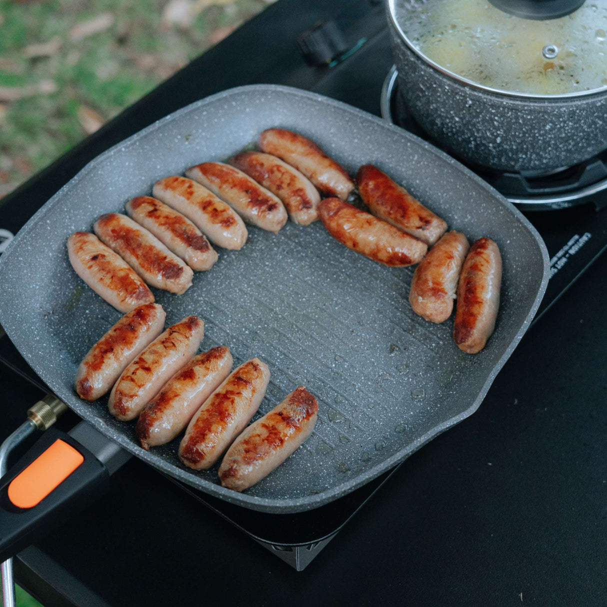 undefined Wildtrak Compact Grill Pan 28cm Non Stick Detach Handle undefined - Image 4