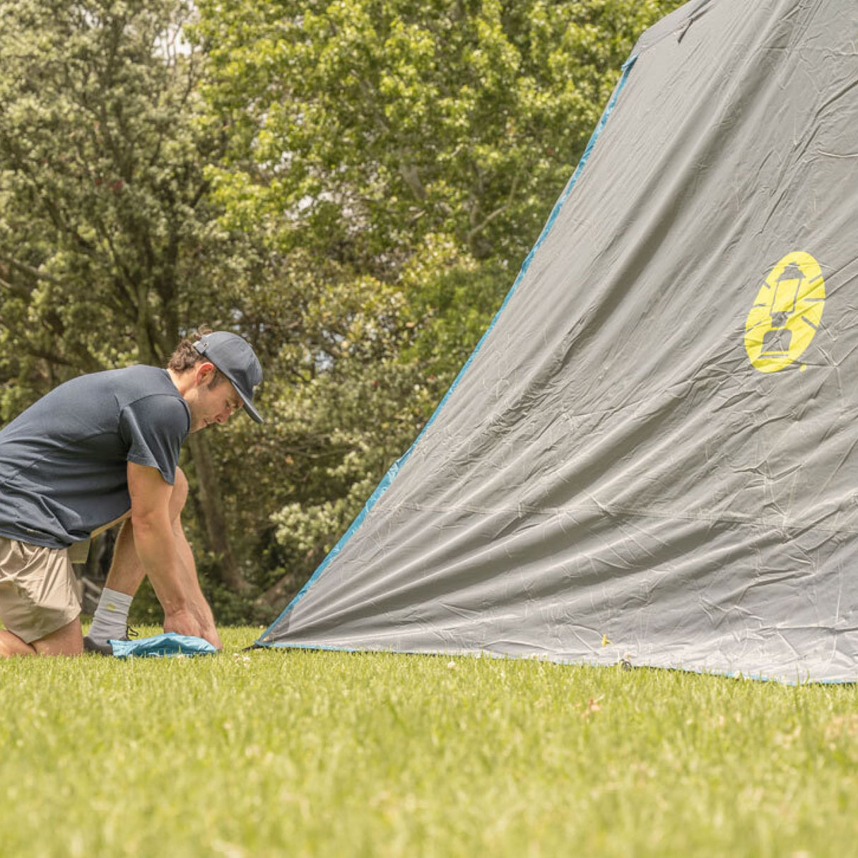 Instant Up Silver Dark Room With Lighting 8 Person Tent