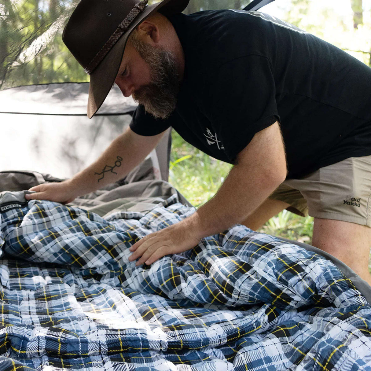 WILDTRAK Wildtrak Frankland Hooded Double Sleeping Bag -2 to -7°C (120 x 230cm) Grey - Image 2