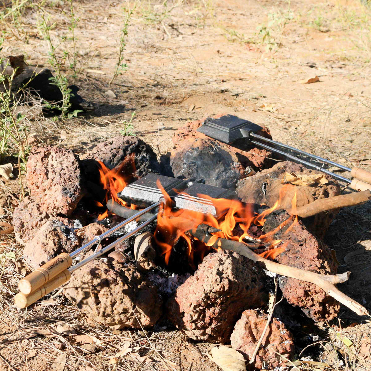 undefined Wildtrak Jaffle Iron Double 39cm Handle undefined - Image 4